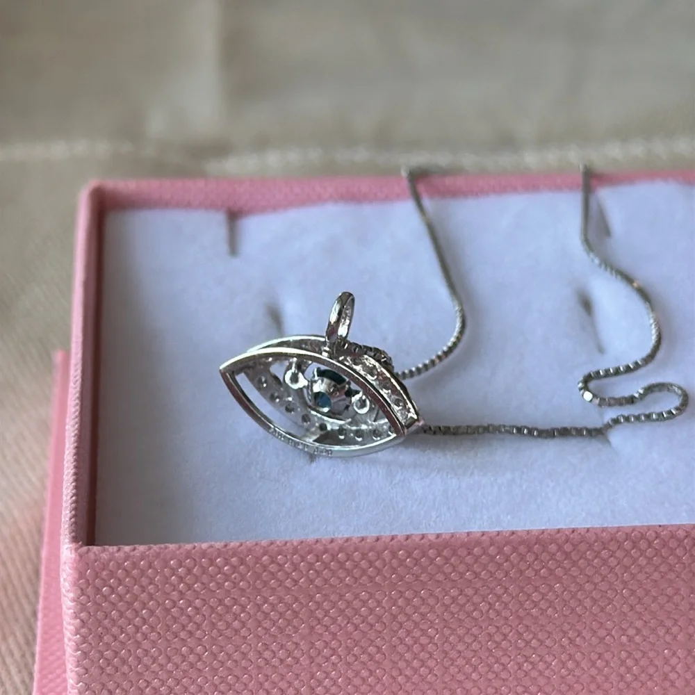 Natural Diamond with Platinum Chain / Pendant 0.28CT Topaz 0.35CT - Picture 3 of 6